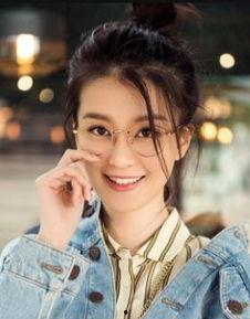 爆料杨紫抽烟视频大全最新,娱乐圈新动向引发热议  第3张